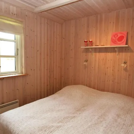 Awesome Home In Væggerløse With Wifi * Bøtø By
